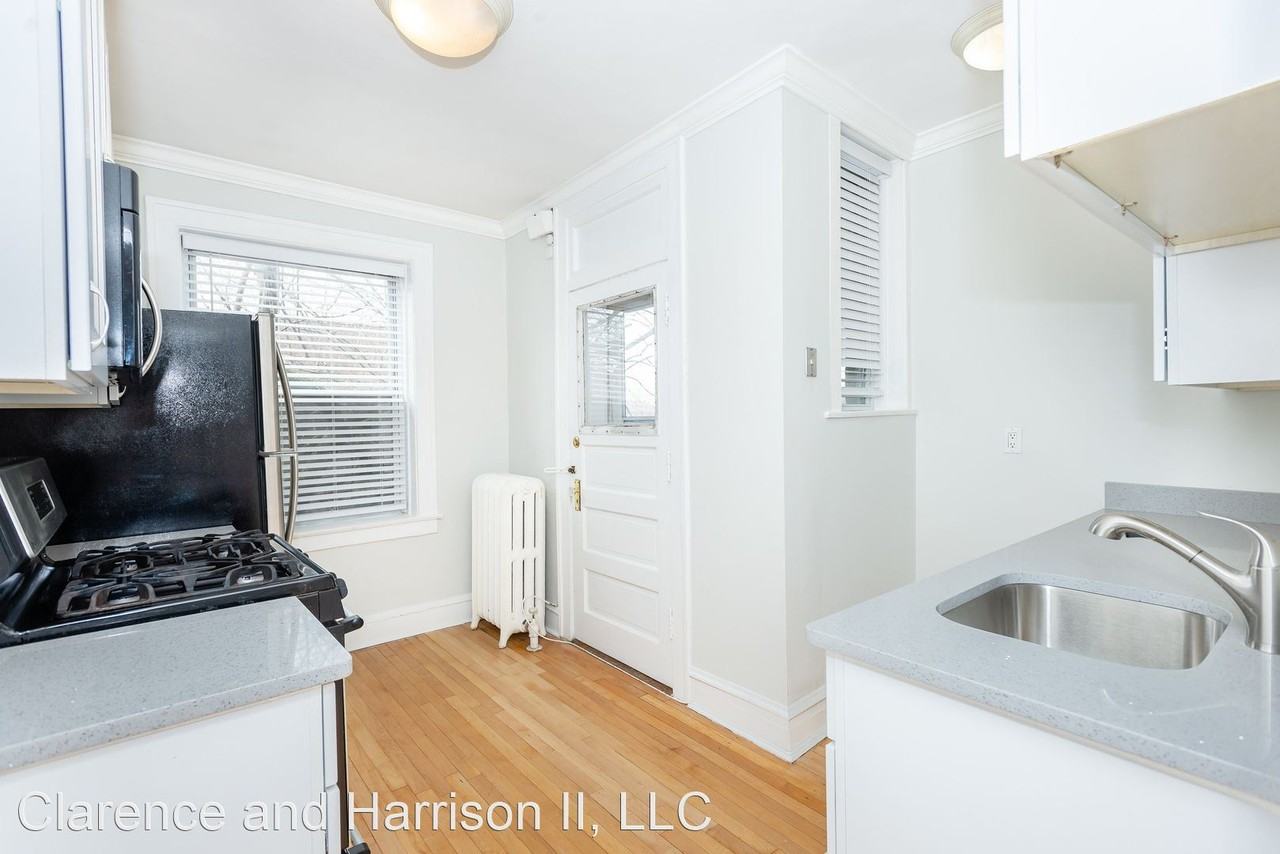 628-634 Harrison 839-847 S. Clarence - Photo 3 of 15