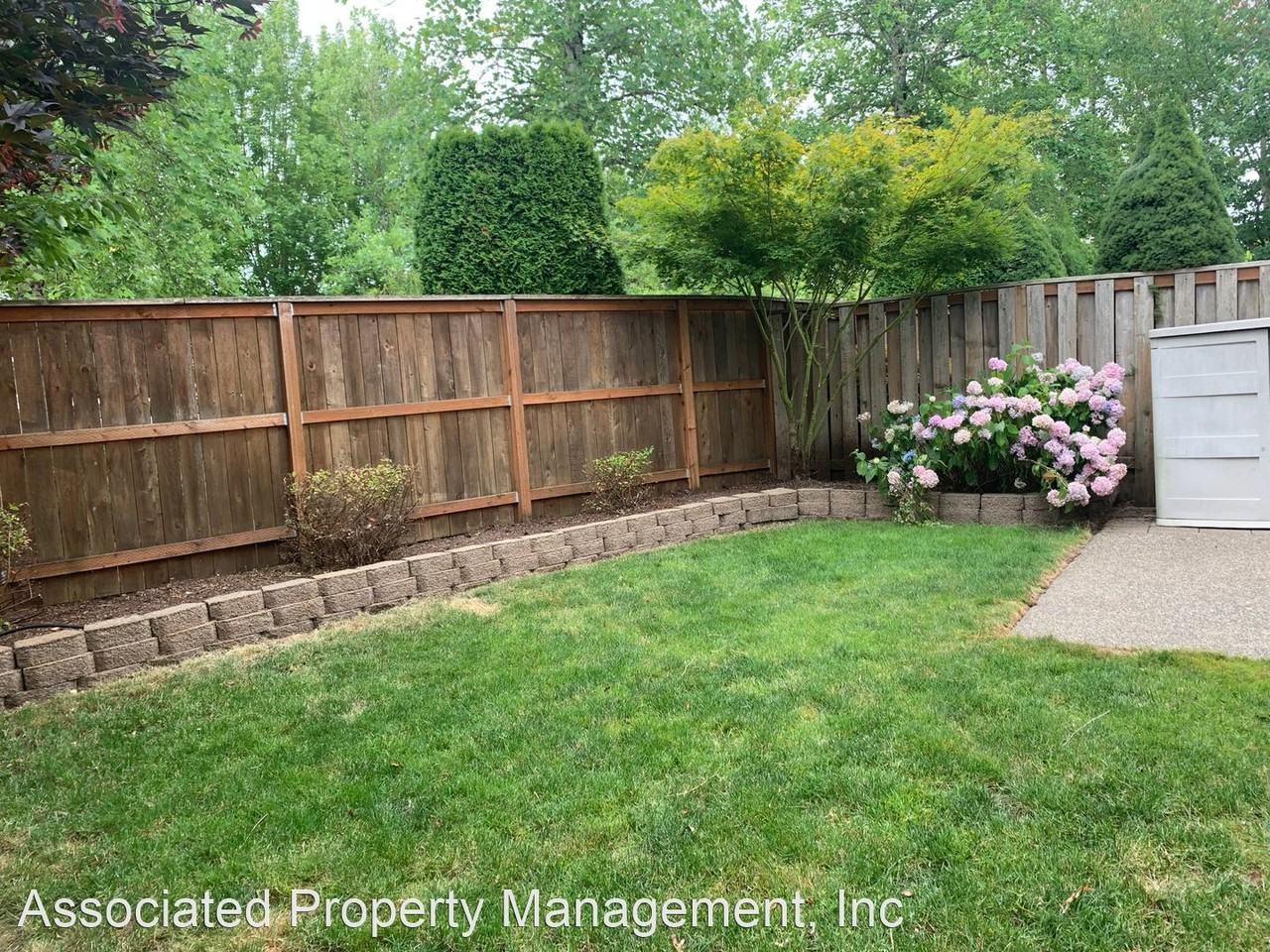 2936 Ne 13th Dr - Photo 2 of 16