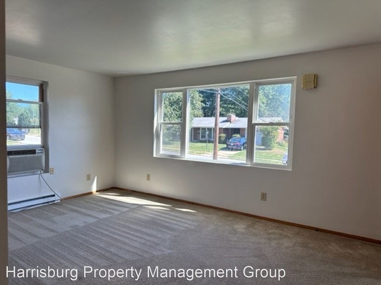 71 Hillside Cir - Photo 3 of 8