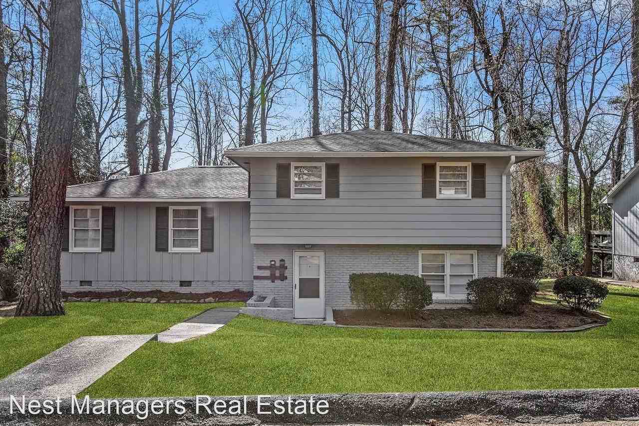 1401 Briarcliff Drive - Photo 2 of 17