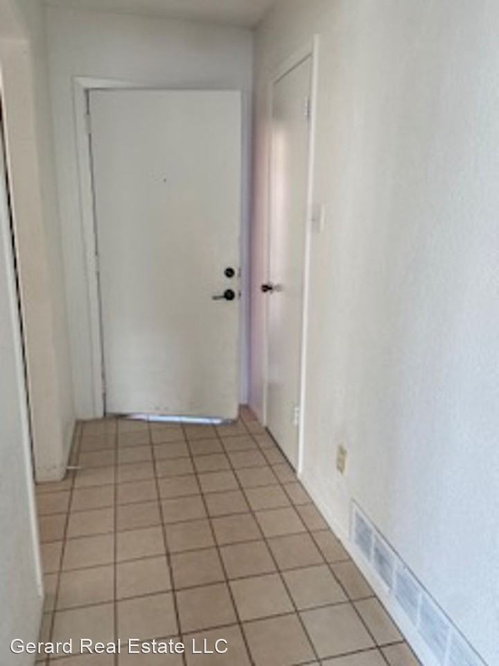 4309 Bob O Link Dr - Photo 2 of 17