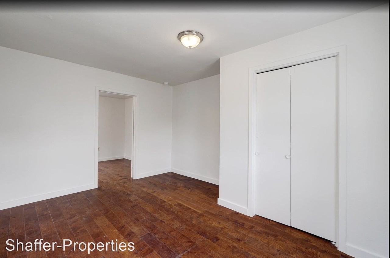 7309 Bennett Ave - Photo 3 of 22