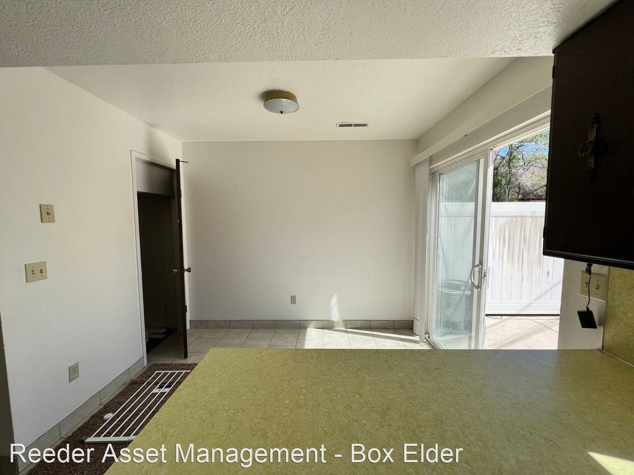 561 South 400 East - Photo 2 of 14