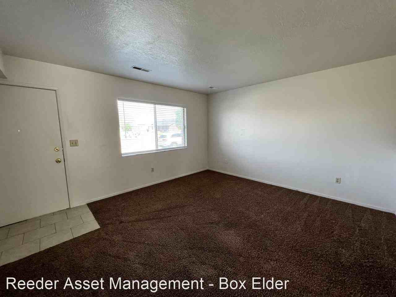 561 South 400 East - Photo 3 of 14