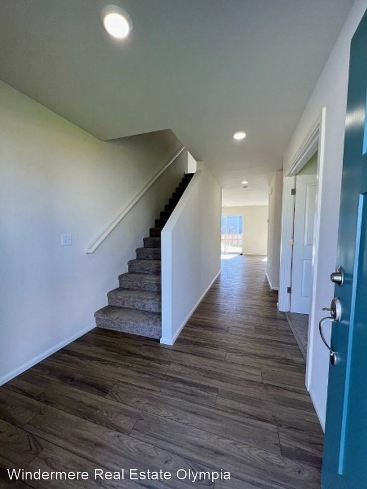 9131 Alyssum Ln Se - Photo 3 of 27