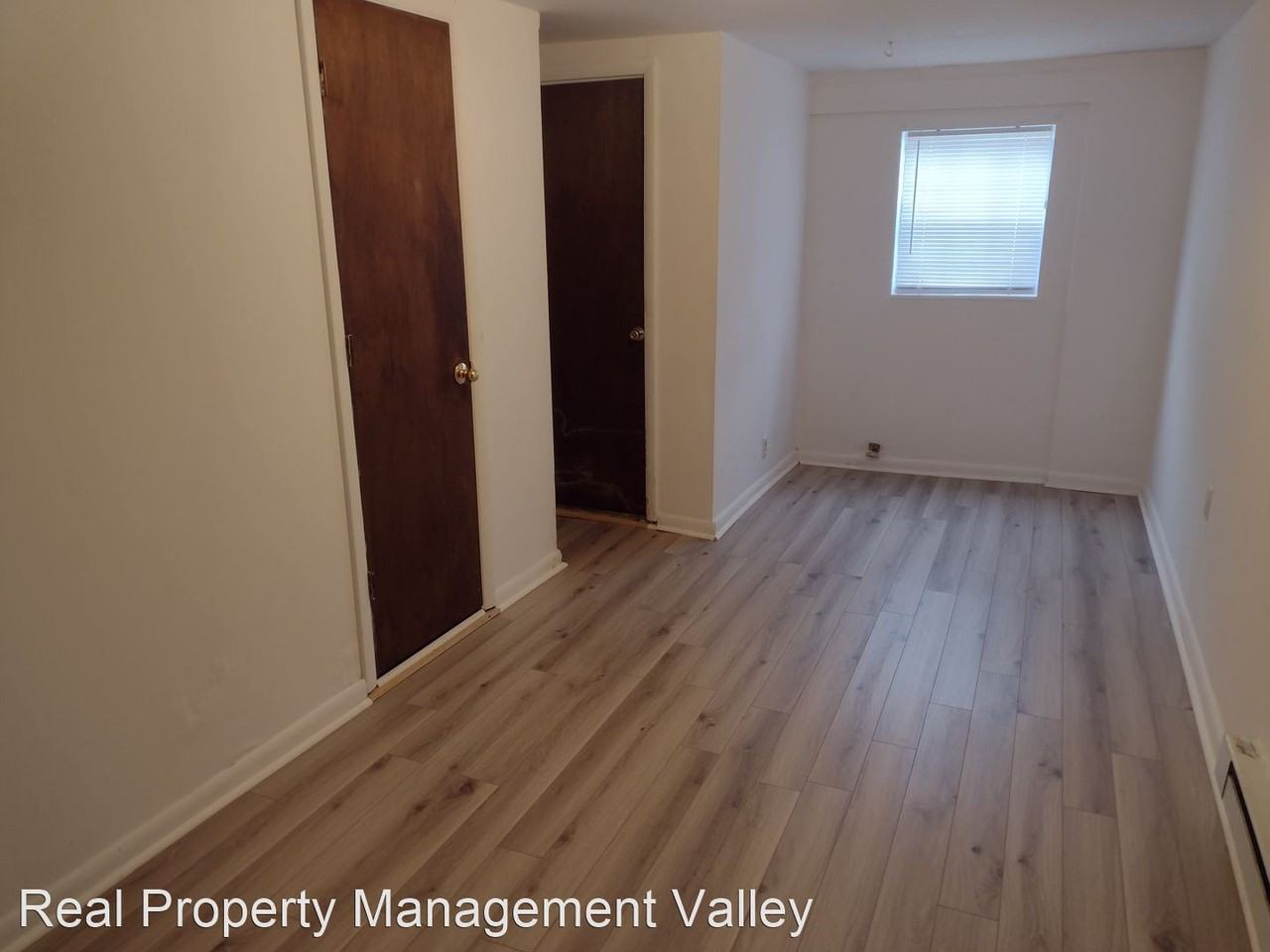 917 1/2 Park Drive - Photo 2 of 7