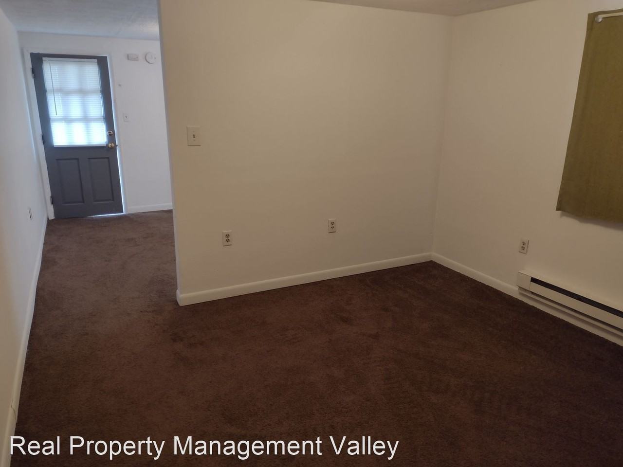 917 1/2 Park Drive - Photo 3 of 7