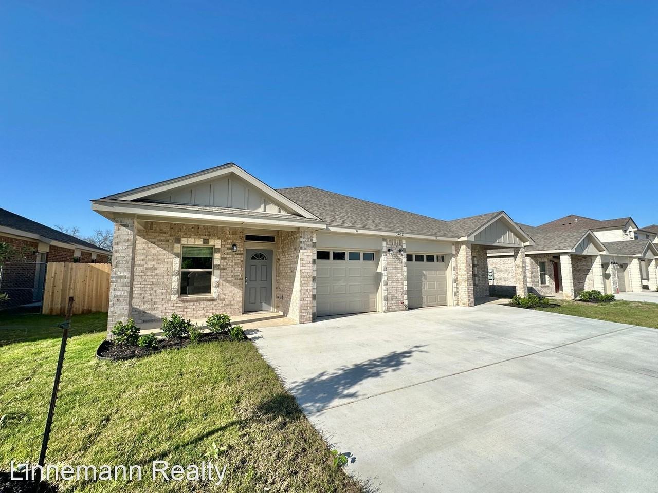 3412 Abraham Drive - Photo 2 of 28