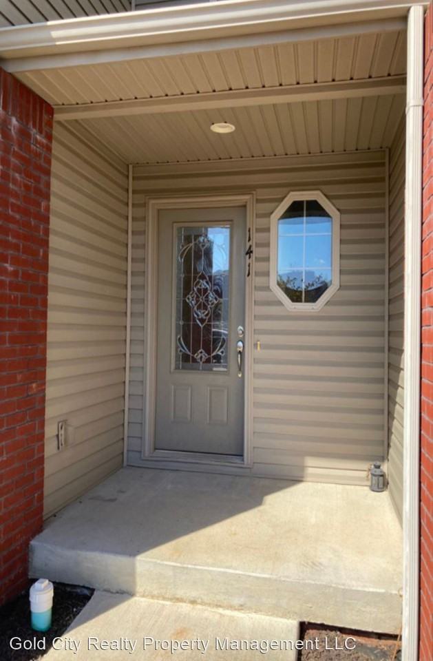 139 Twin Lakes Dr - Photo 3 of 49