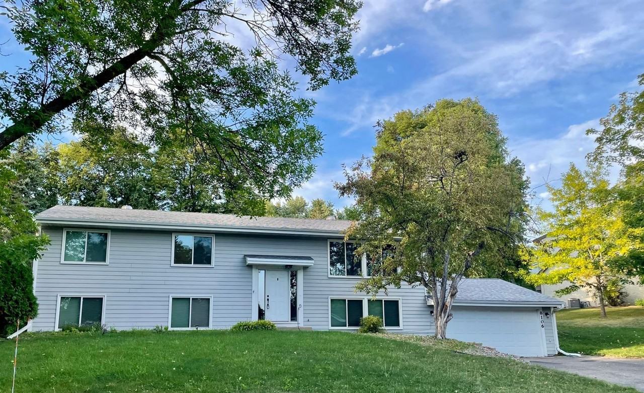 8106 Dakota Ln