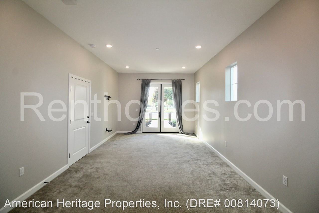 21542 Harmony Village Dr - Photo 2 of 50