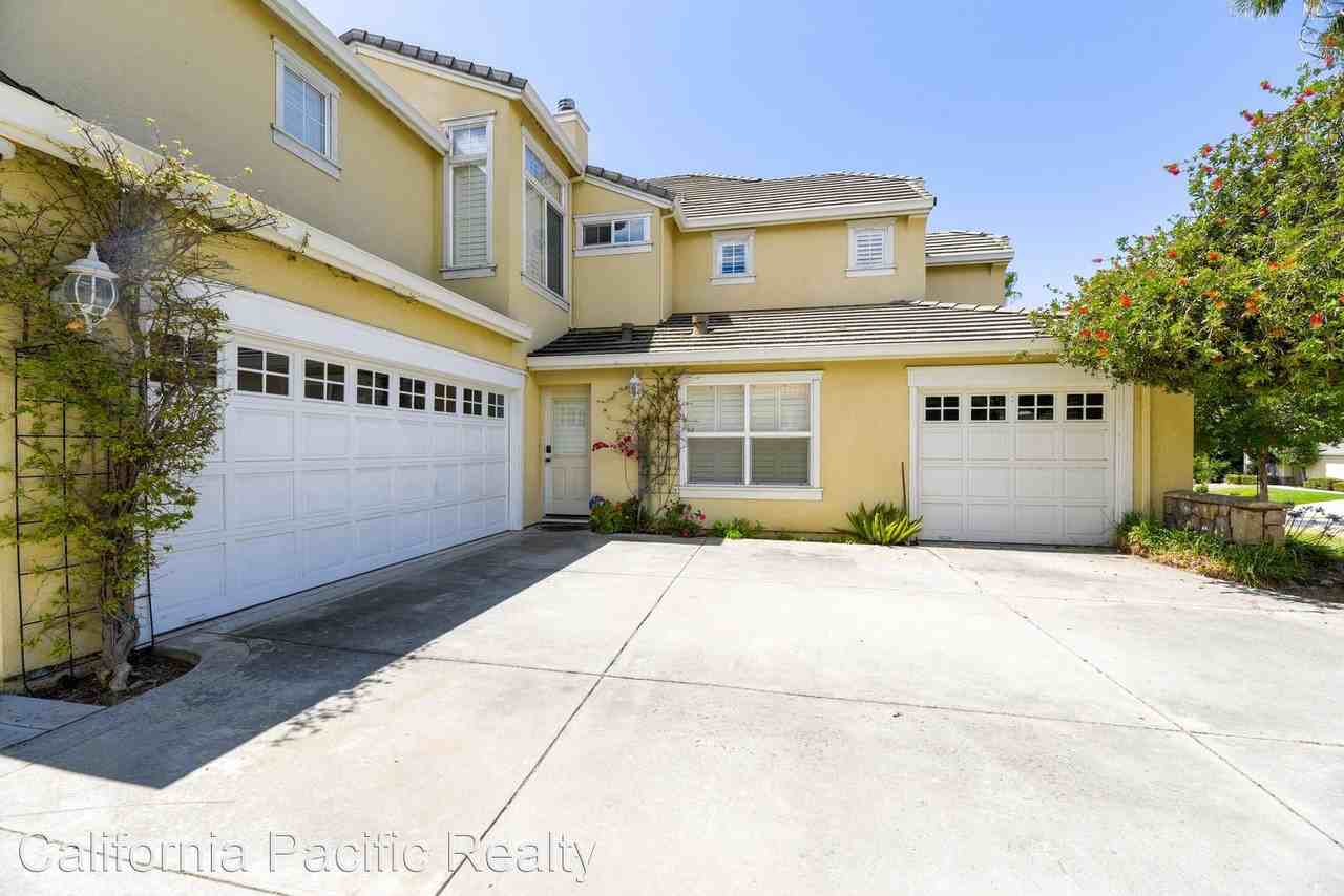 3256 Place Du Jardin - Photo 2 of 41