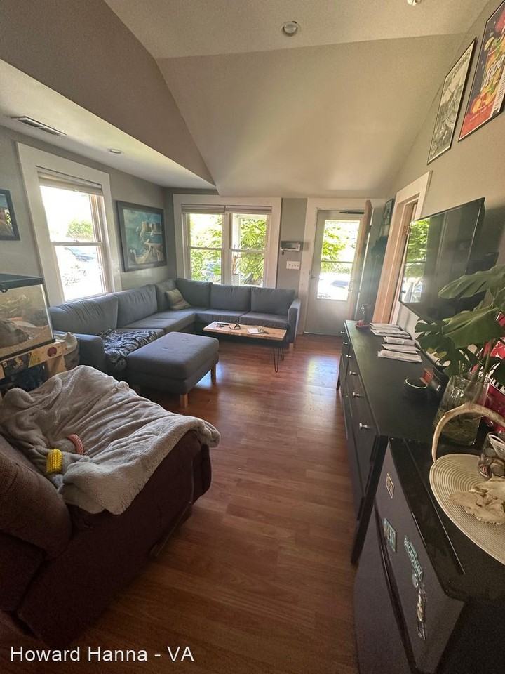 315 10th St Nw - Photo 2 of 13