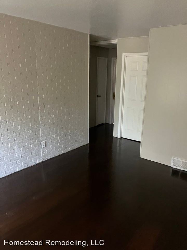 9418 E 13th St S - Photo 3 of 7