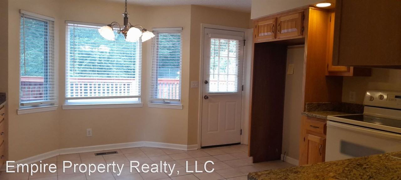 7220 Fairington Cir - Photo 2 of 14