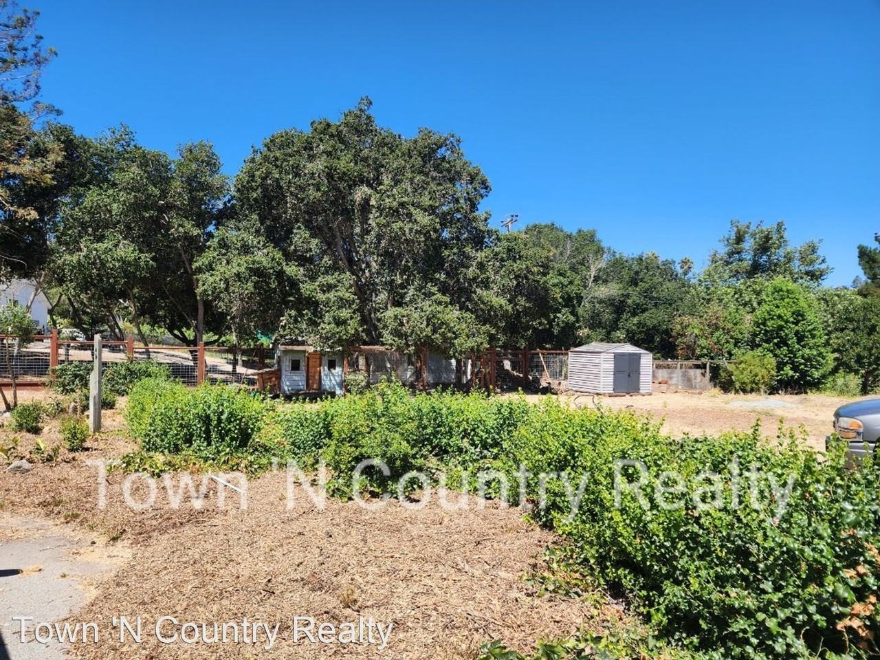 124 San Benancio Rd - Photo 2 of 48