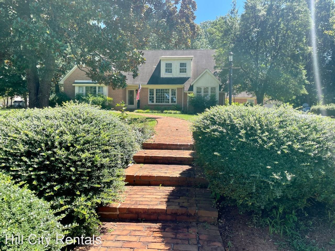 132 Chesterfield Rd - Photo 2 of 33