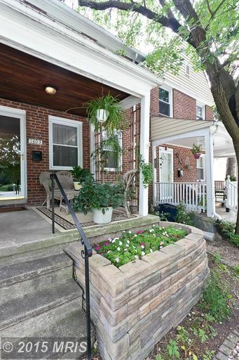 1403 Kitmore Rd - Photo 2 of 21