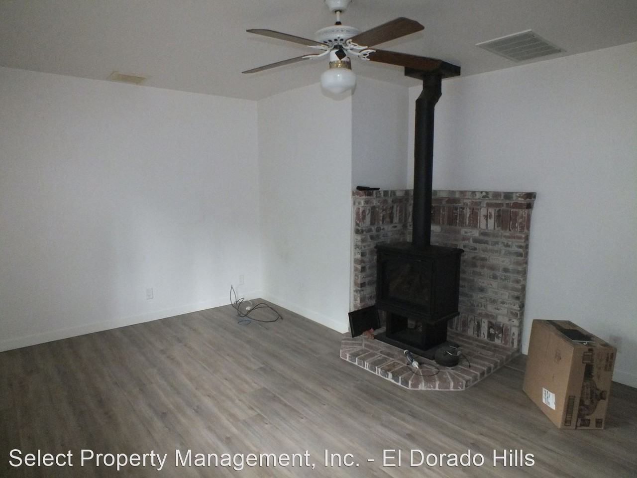 5680 Azalea Cir - Photo 3 of 15