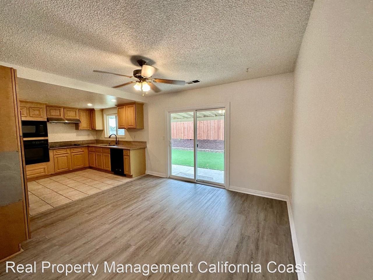 24528 Woodward Ave - Photo 3 of 16