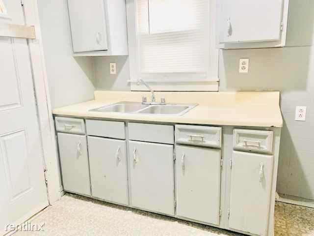 3935 Wabash Ave - Photo 3 of 7