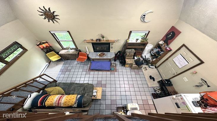 207 Irish Settlement Rd - Photo 3 of 11