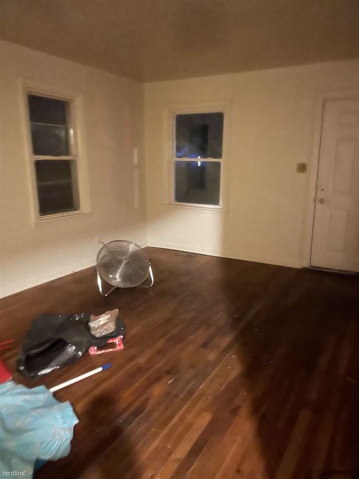 3629 W 2nd St - Photo 3 of 7