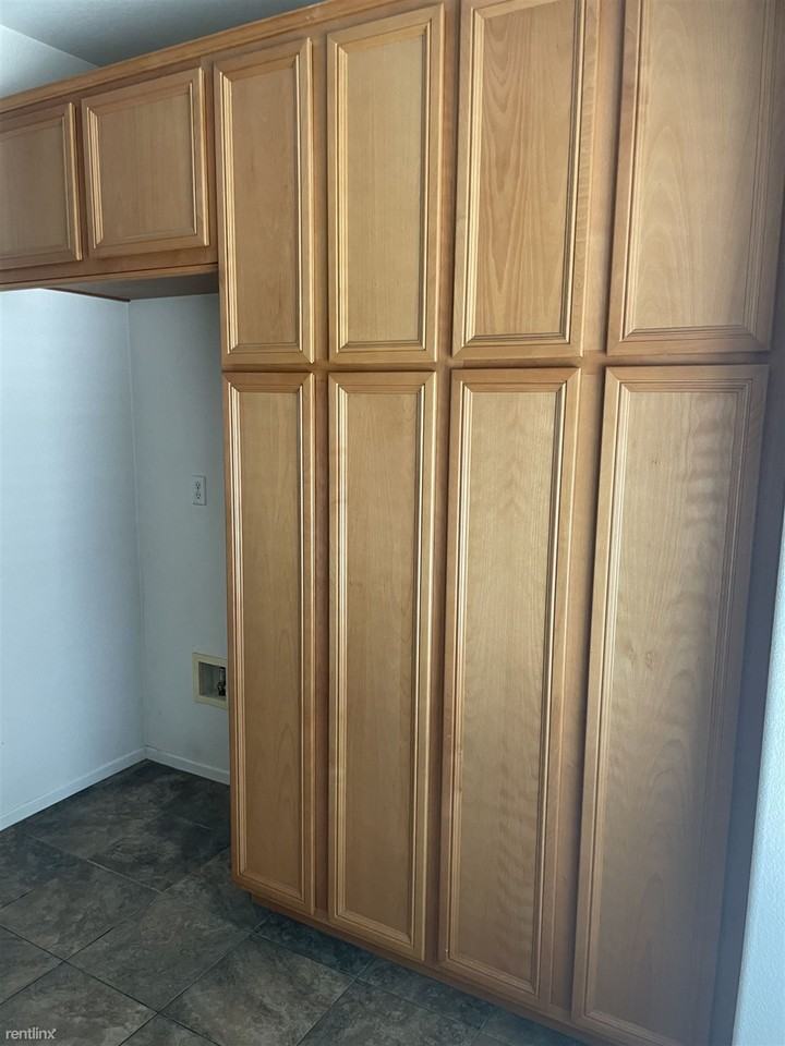 4062 Garvey Way - Photo 2 of 4