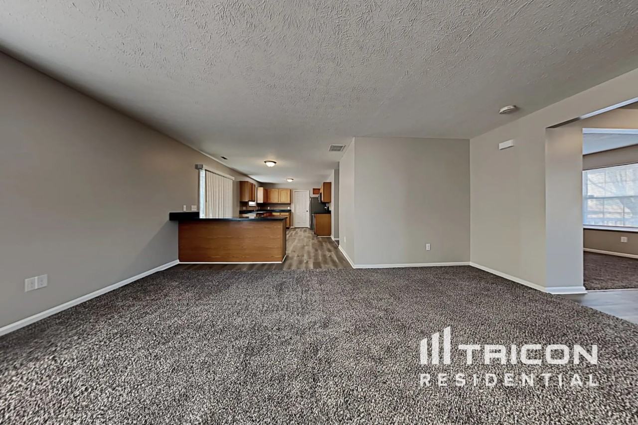 6953 W Briar Park Vw - Photo 3 of 36