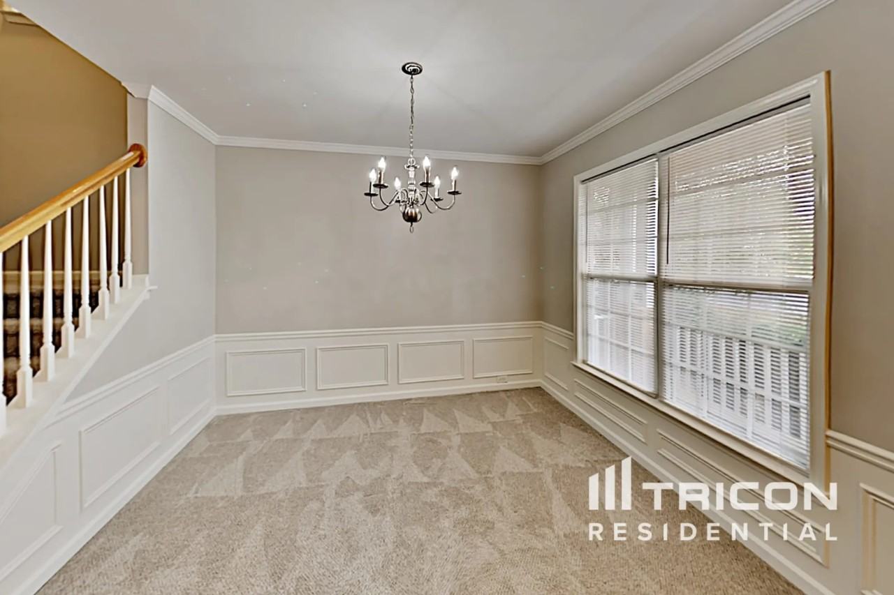 1427 Lady Slipper Ct Nw - Photo 3 of 31