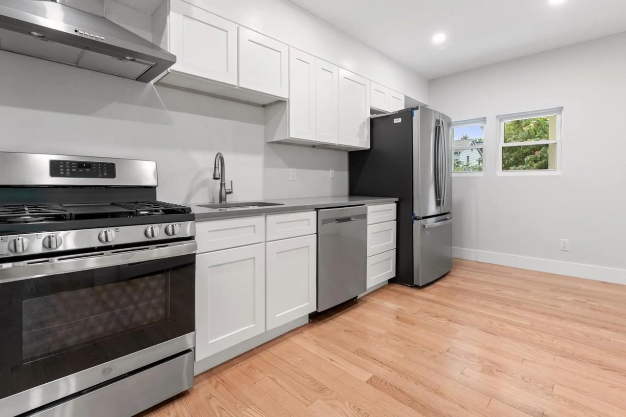 46 North St - Photo 2 of 13