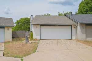 featured image of 2000 Twisted Oak Cir