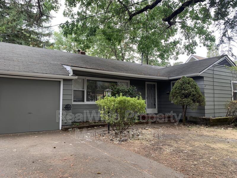 1324 Nw Washington Blvd - Photo 2 of 17