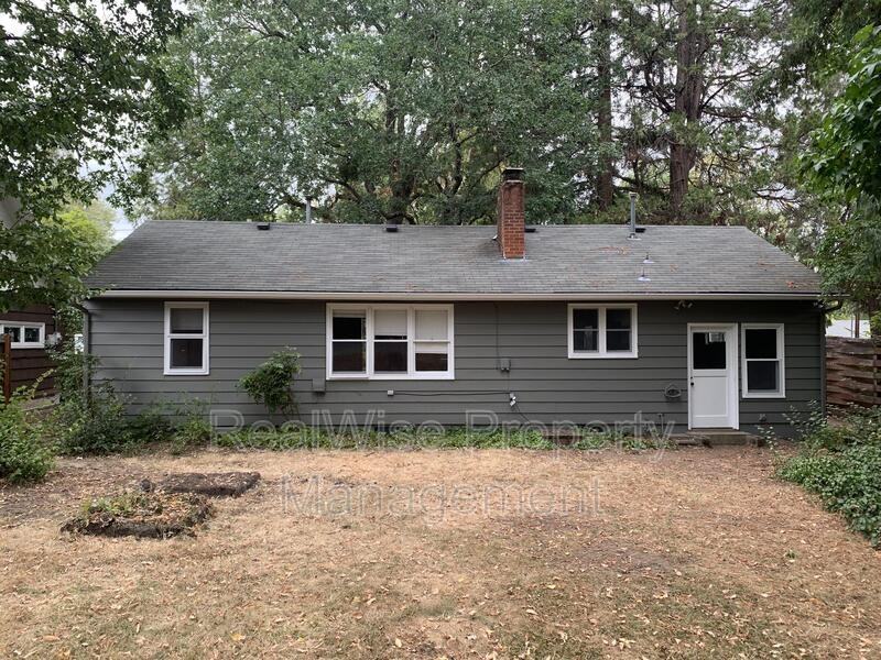 1324 Nw Washington Blvd - Photo 3 of 17