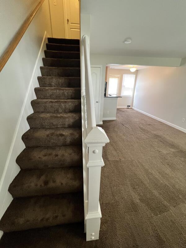 6890 Hawthorne St - Photo 6 of 21