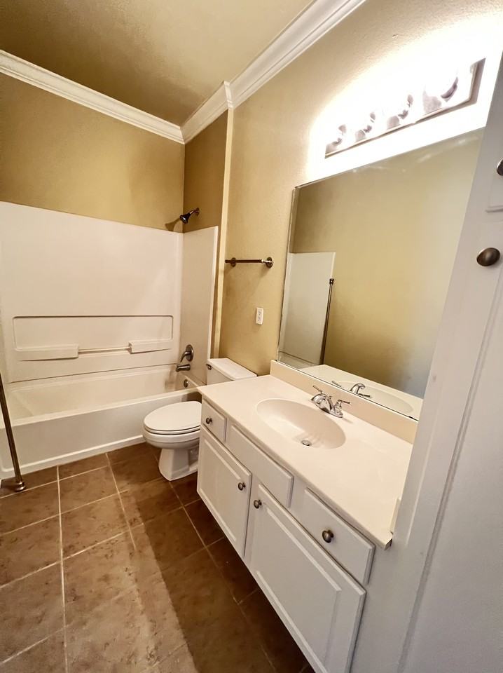 2104 Mt Hope Aly - Photo 6 of 13