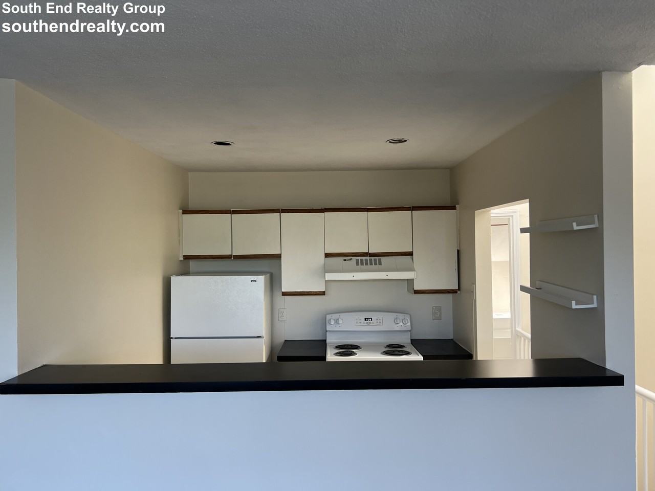 674 Massachusetts Ave #5 - Photo 4 of 39