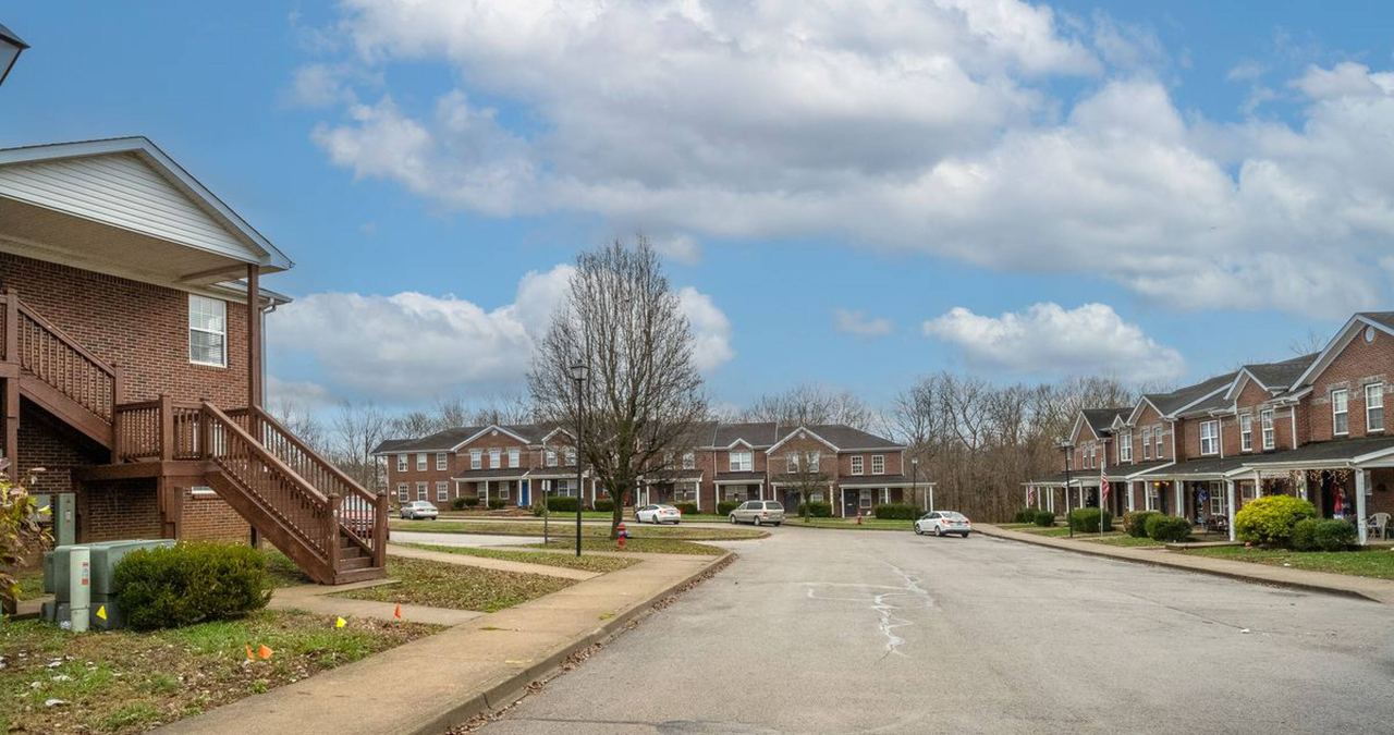 500-874 Marian Village Dr - Photo 3 of 50