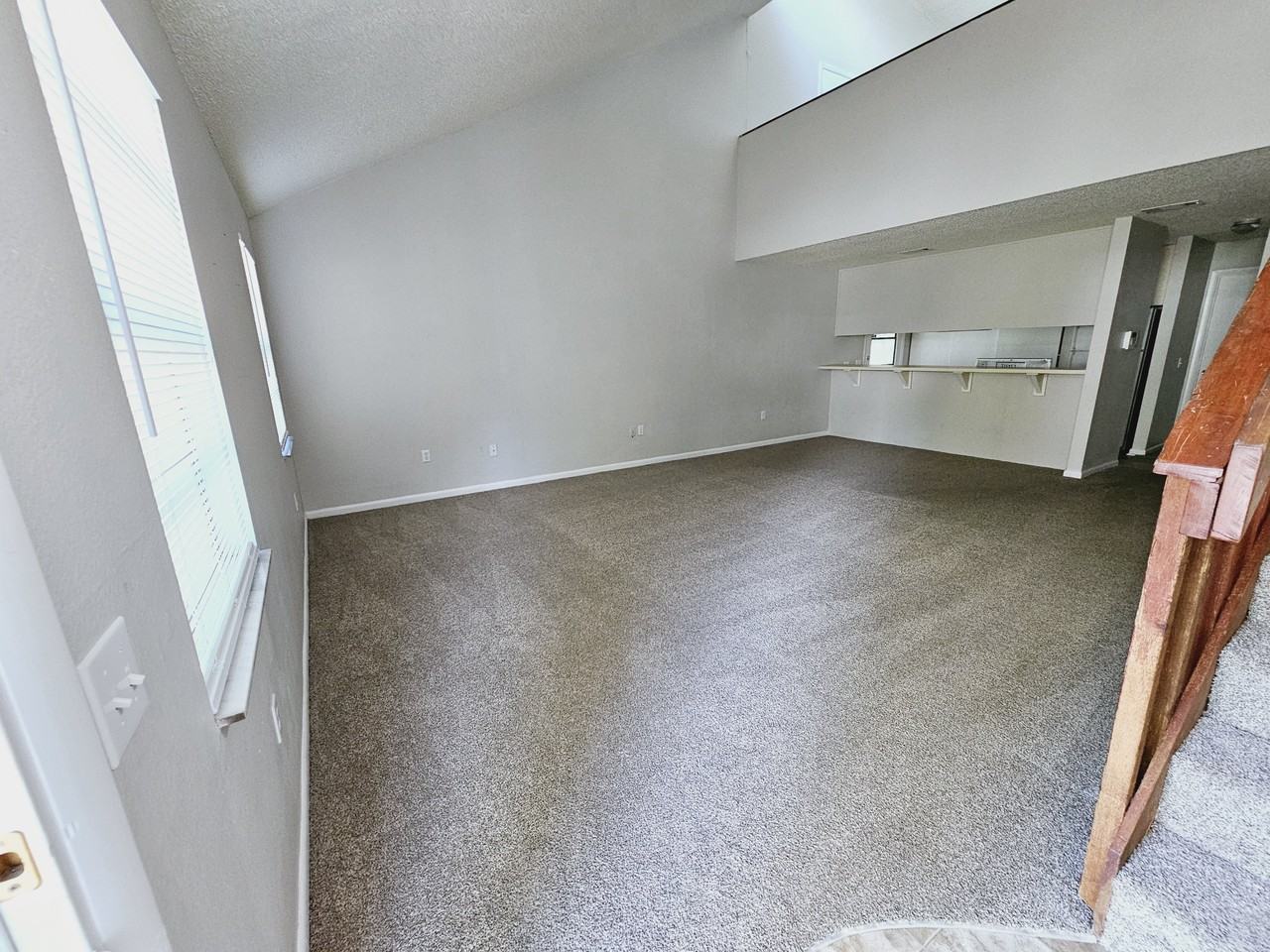 3544 Raintree Cir - Photo 2 of 12