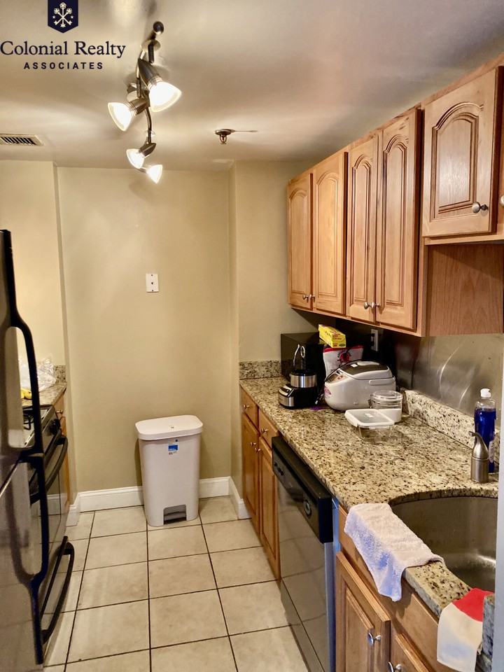 20 N Beacon St #503 - Photo 5 of 16