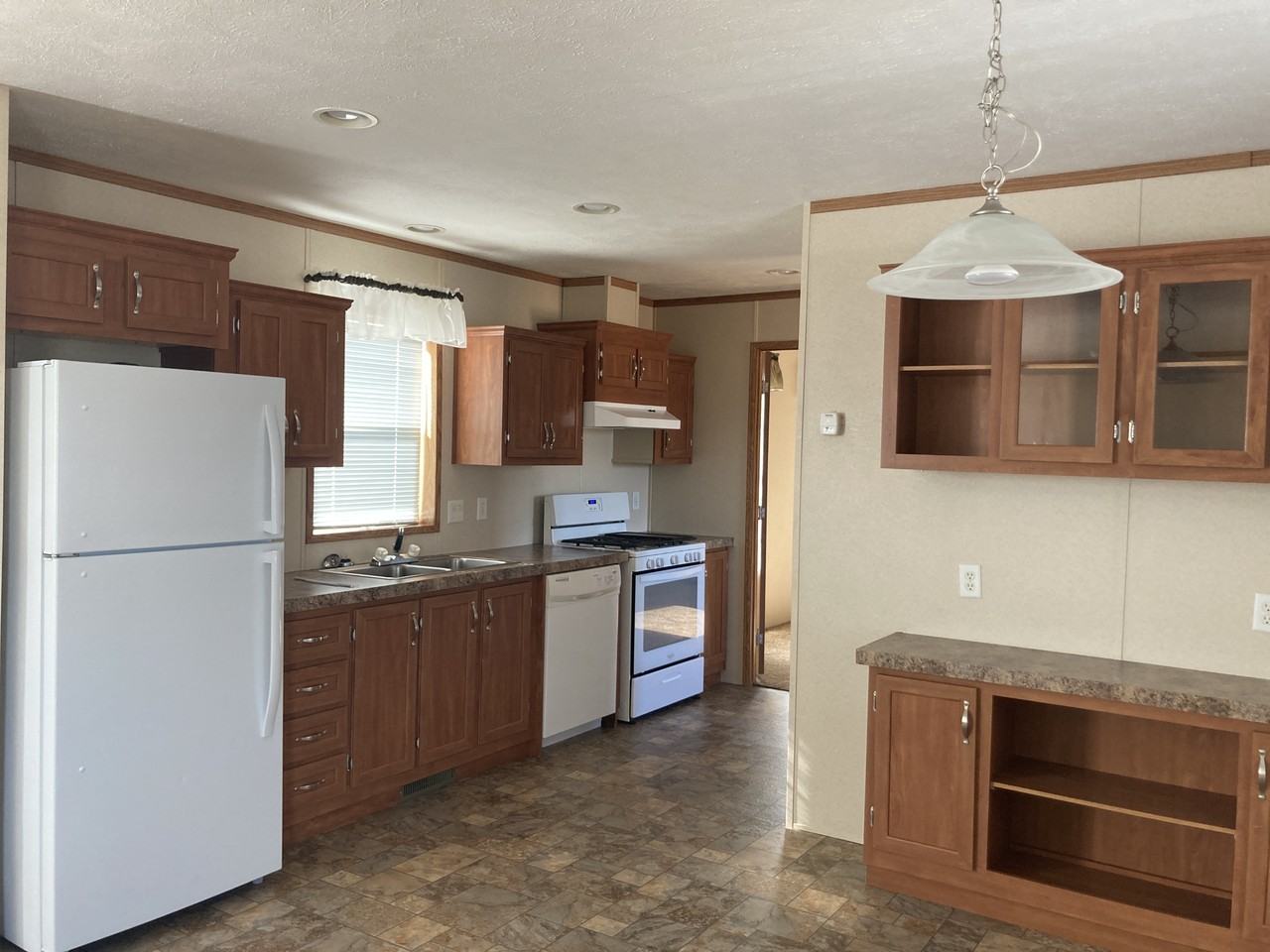 1444 48th St W - Photo 2 of 4