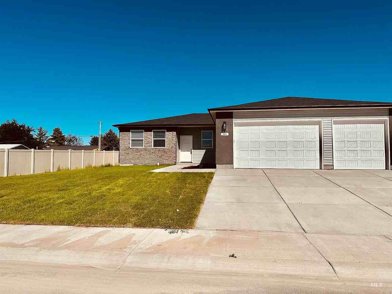 849 Trout Creek Way - Photo 2 of 15