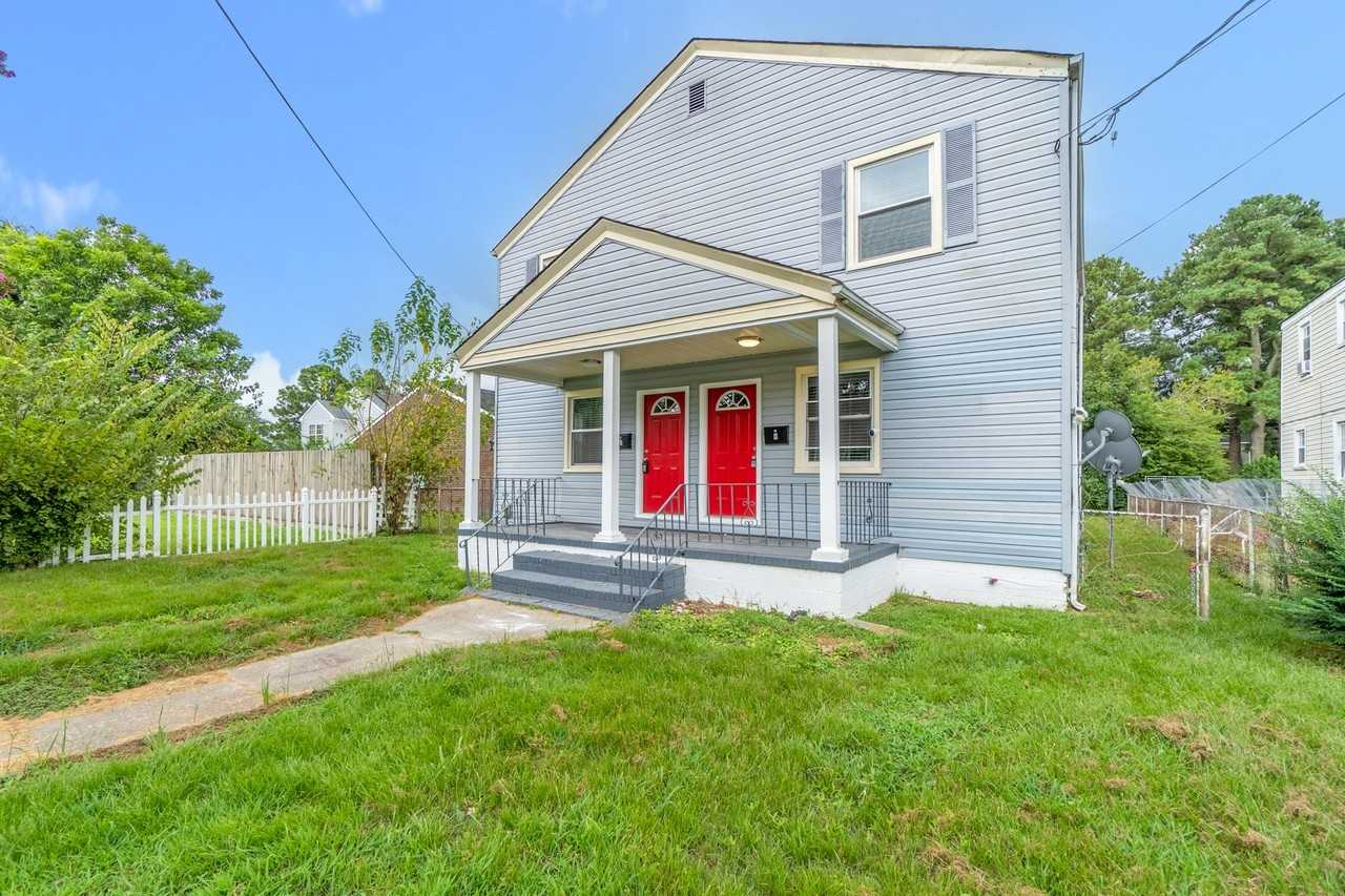 1621 Deep Creek Blvd - Photo 3 of 9