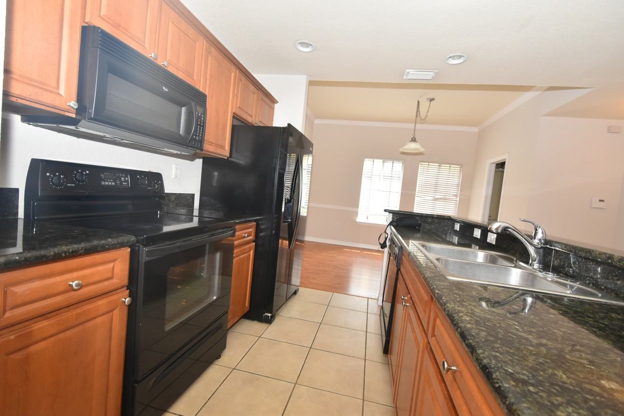 130 S Obrien St - Photo 3 of 18