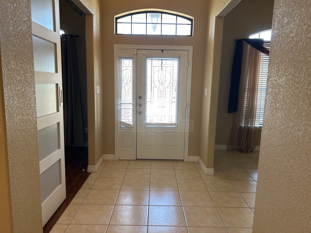 203 Weeping Willow Ct - Photo 2 of 43