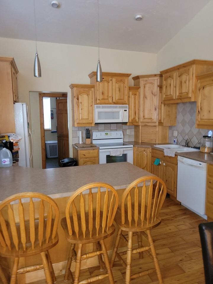 1349 Brooktrout Dr - Photo 2 of 8