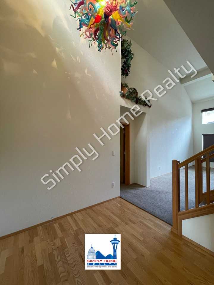 6424 Juliann Ct Se - Photo 3 of 39