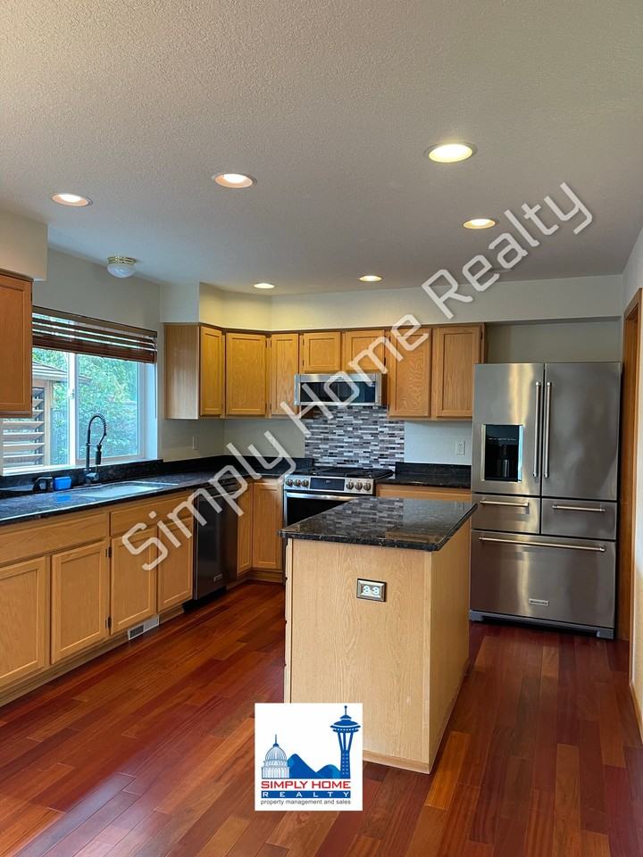 6424 Juliann Ct Se - Photo 5 of 39