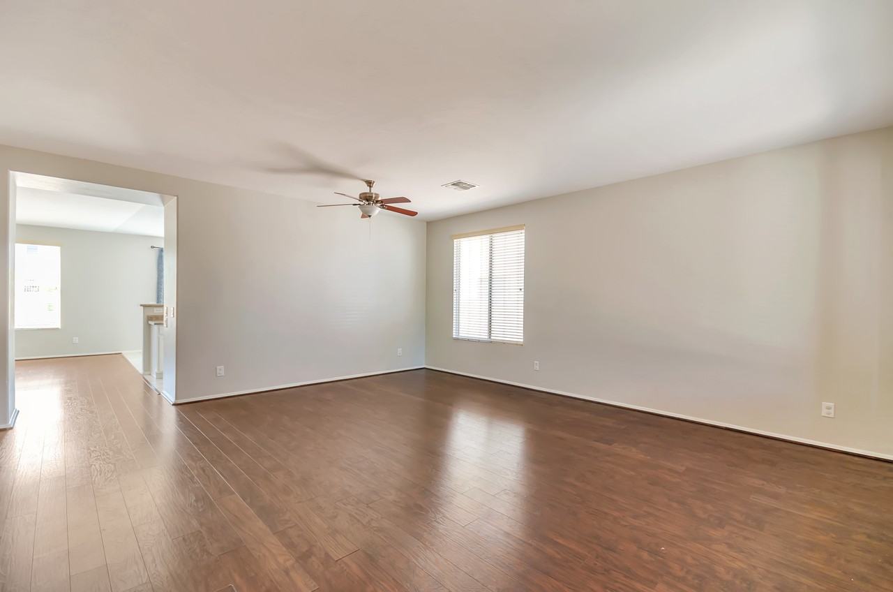 4816 E Starpoint St - Photo 2 of 25