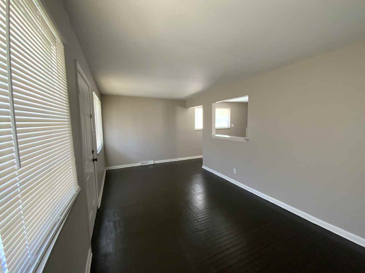 6102 Saint Paul Pl - Photo 2 of 8